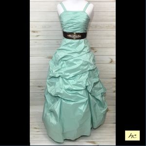 Tiffany Designs Girl's fancy dress, Size 12.